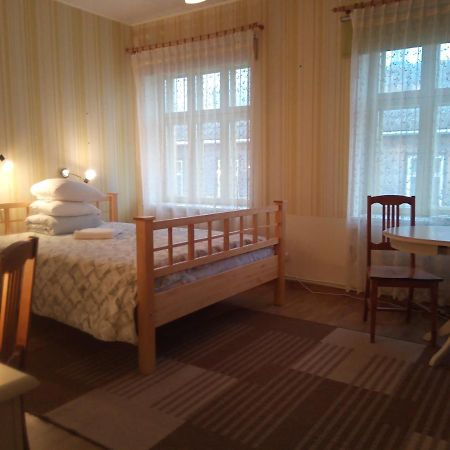 Bed and Breakfast Taehe Maja1 Вільянді Екстер'єр фото