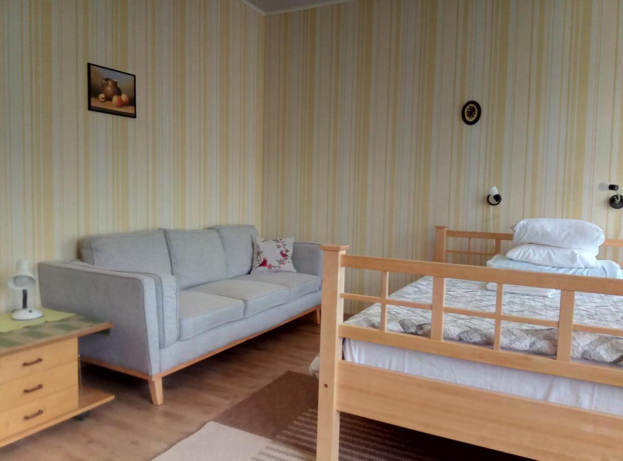 Bed and Breakfast Taehe Maja1 Вільянді Екстер'єр фото
